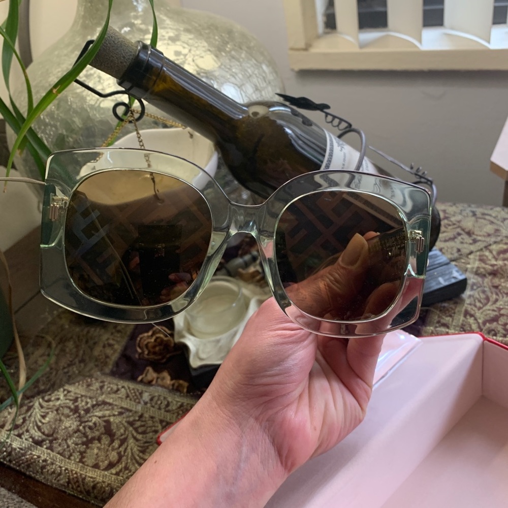 SOLD⛔️Authentic FENDI 53mm Square Acetate logo sunglasses - Picture 5 of 14